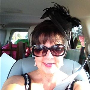 Meet your Posher, Carol